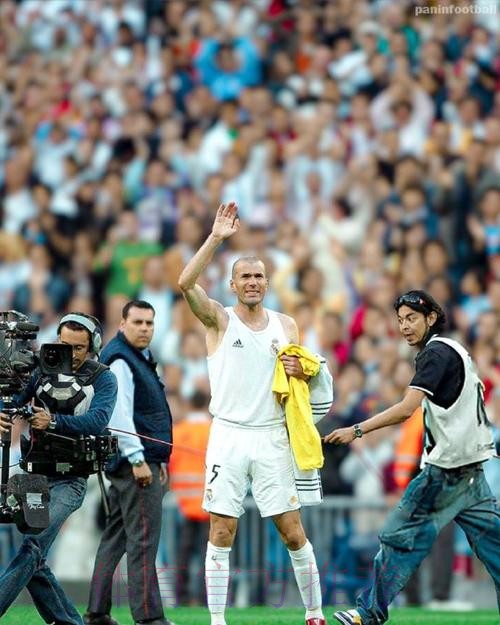 齐达内：争取卫冕西甲冠军 祝福雷吉隆一切顺利